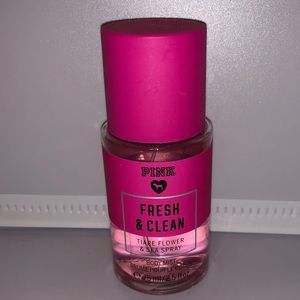 VS Pink Fresh & Clean Body Mist